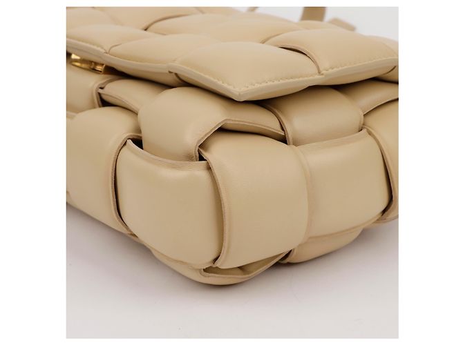Bottega Veneta Borsa a tracolla imbottita Cassette Marrone - vista 9