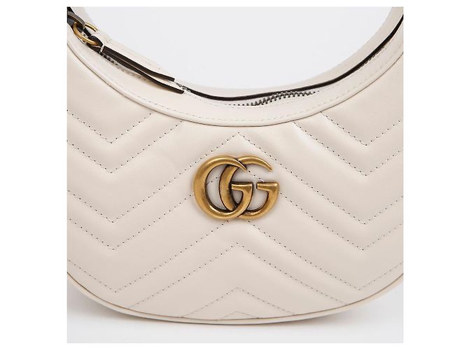 Gucci Mini borsa a tracolla GG Marmont mezzaluna Bianco - vista 3