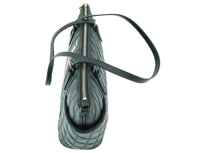 Bally Nova bolsa de ombro feminina Damira QT em couro acolchoado preto Medium Shopper - vista 6