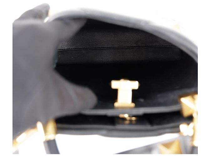 Valentino Roman Stud Small Nappa Leder Handtasche Schwarz - Ansicht 10