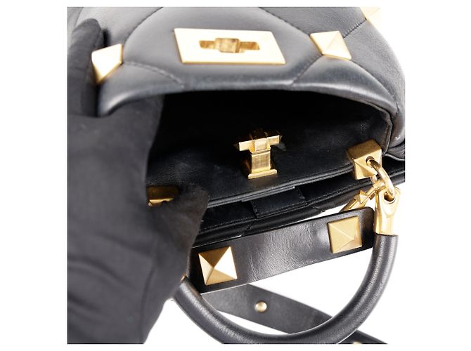 Valentino Roman Stud Small Nappa Leder Handtasche Schwarz - Ansicht 11