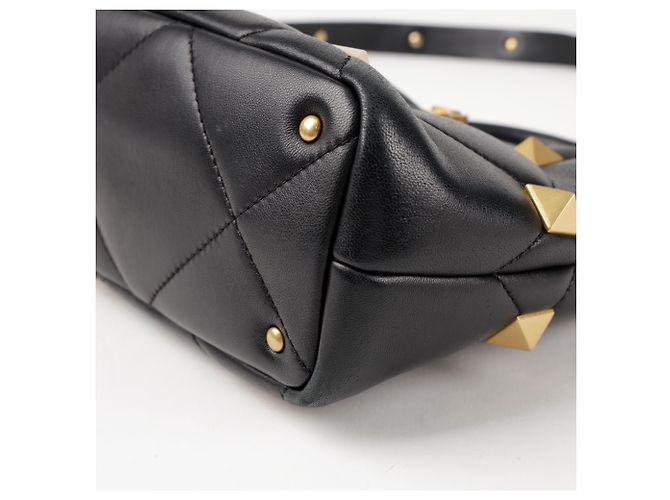 Valentino Roman Stud Small Nappa Leder Handtasche Schwarz - Ansicht 8