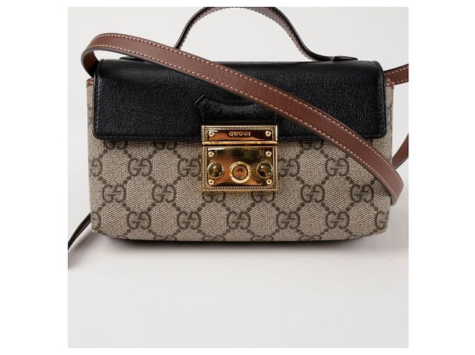 Gucci Mini Top-Handle-Schultertasche aus GG Supreme Canvas mit Paddle Lock Verschluss Schwarz - Ansicht 2