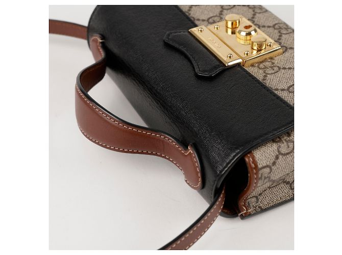 Gucci Mini Top-Handle-Schultertasche aus GG Supreme Canvas mit Paddle Lock Verschluss Schwarz - Ansicht 5