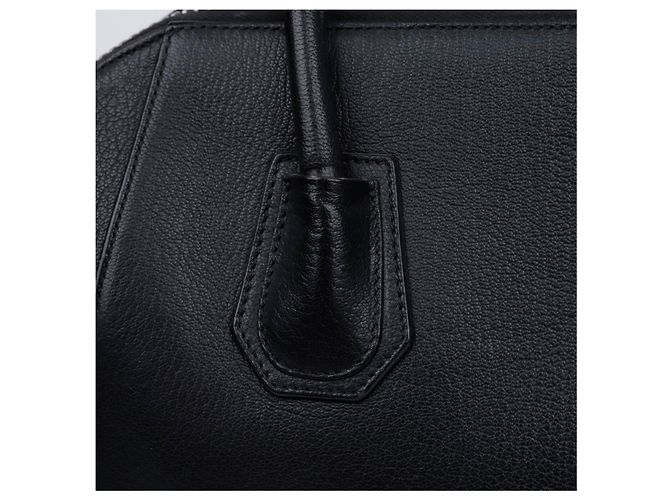 Givenchy Piccola borsa Antigona in pelle granulata nera - vista 12