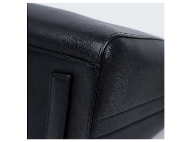 Givenchy Piccola borsa Antigona in pelle granulata nera - vista 15