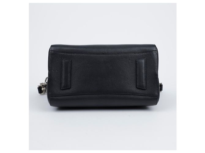 Givenchy Piccola borsa Antigona in pelle granulata nera - vista 8