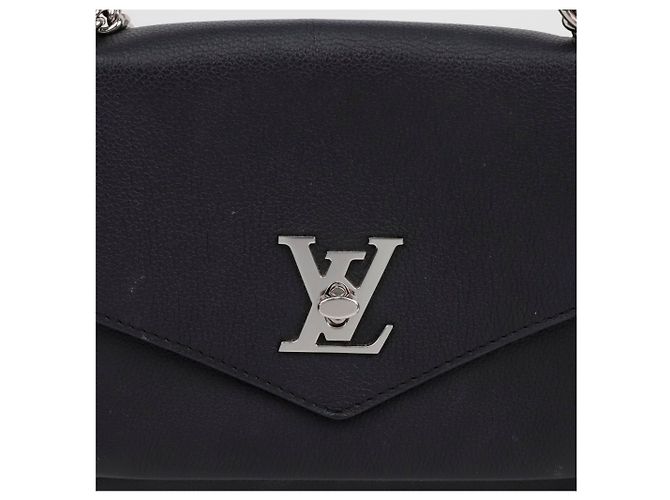Louis Vuitton Bolsa de ombro e crossbody MyLockMe em couro preto - vista 2