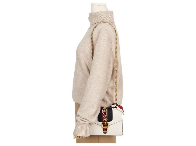 Gucci Mini borsa a tracolla con catena in pelle Sylvie Bianco - vista 10