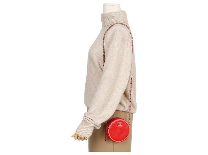 Chanel Borsa a tracolla rotonda con logo CC Rosso - vista 12