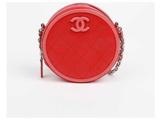 Chanel Borsa a tracolla rotonda con logo CC Rosso - vista 2