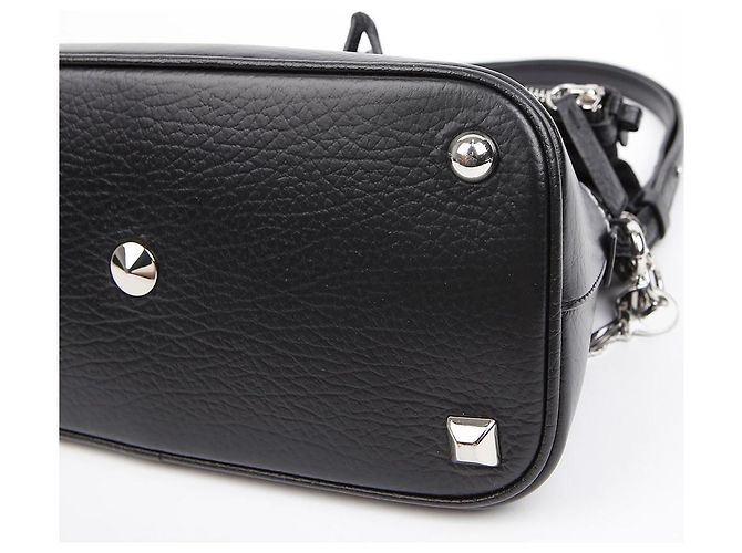 Maison Martin Margiela Mini bolsa de ombro em couro granulado com alça de mão preta - vista 6