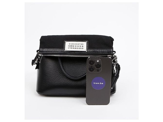Maison Martin Margiela Mini bolsa de ombro em couro granulado com alça de mão preta - vista 8