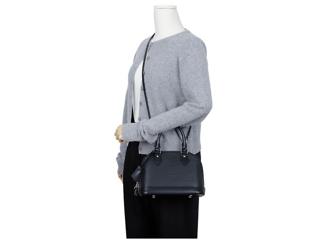 Louis Vuitton Borsa a mano Alma BB in pelle Epi Top Handle Nero - vista 11