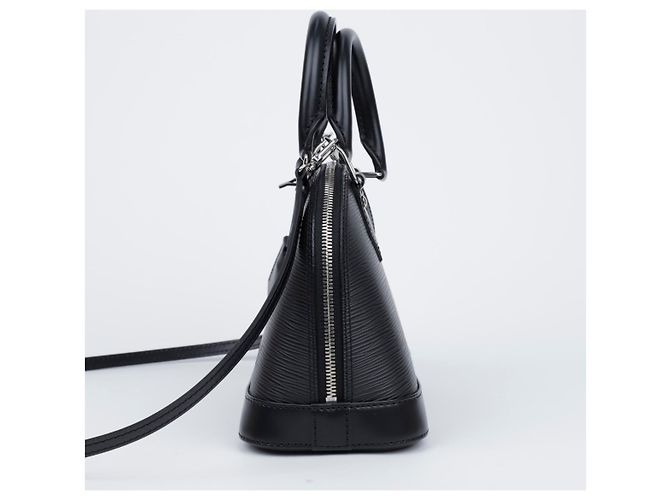 Louis Vuitton Borsa a mano Alma BB in pelle Epi Top Handle Nero - vista 4