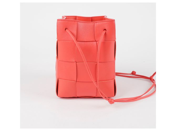 Bottega Veneta Piccola borsa a tracolla e crossbody Cassette Bucket Rossa Rosso - vista 3