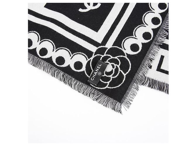 Chanel Écharpe avec logo CC Noir - vue 5
