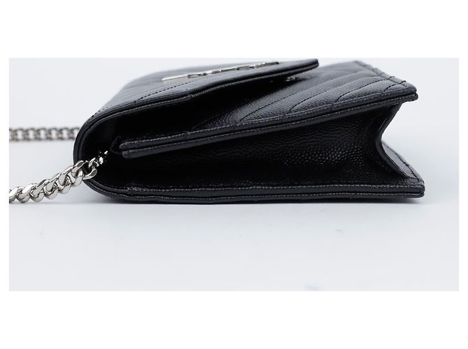 Saint Laurent Carteira com alça de corrente em couro granulado envelope Preto Prata - vista 8