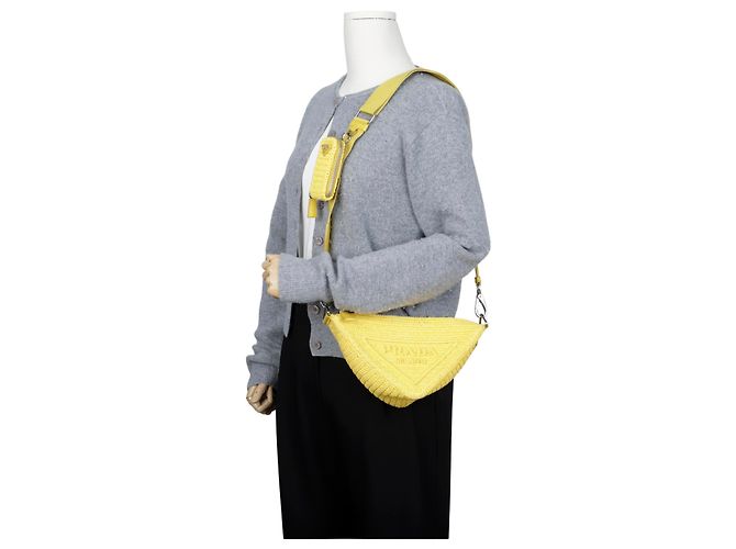 Prada Borsa Bandoliera Triangle in Rafia Gialla Giallo - vista 13