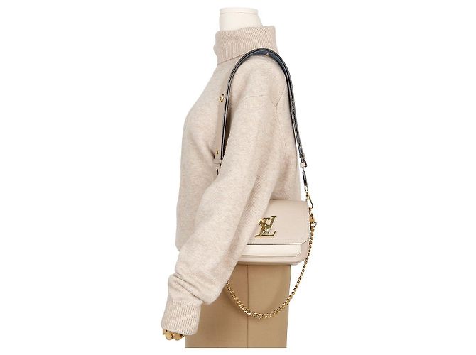 Louis Vuitton Borsa a tracolla e crossbody Lockme Tender Marrone - vista 13