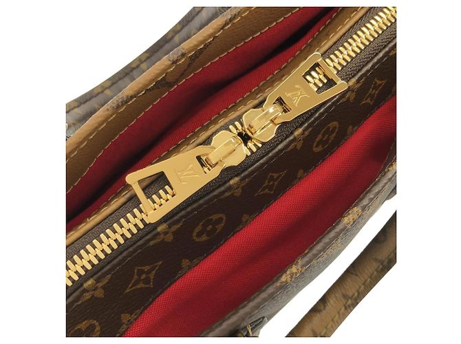 Borsa Louis Vuitton Monogram Reverse OnTheGo EW Chain Marrone Monogramma - vista 4