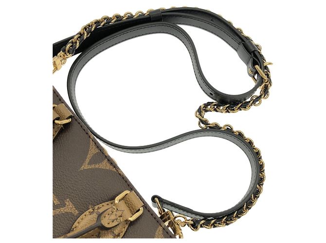 Borsa Louis Vuitton Monogram Reverse OnTheGo EW Chain Marrone Monogramma - vista 6