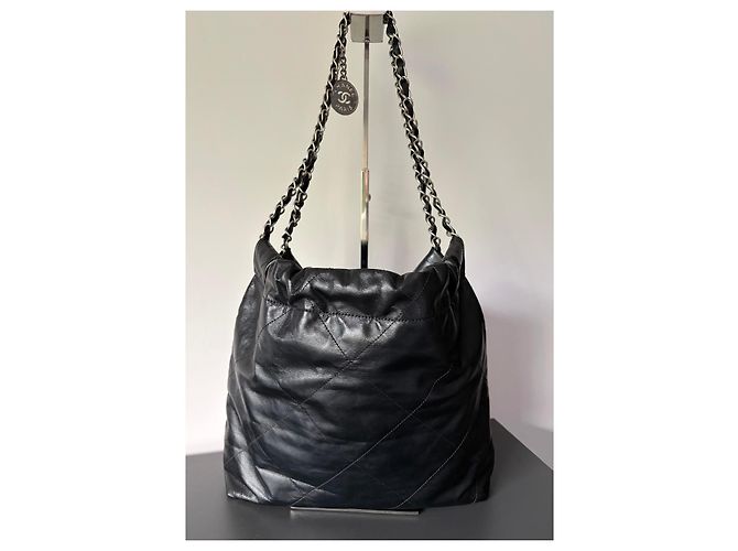 Borsa Chanel 22 Small Pelle di Vitello Lucida Nero - vista 2