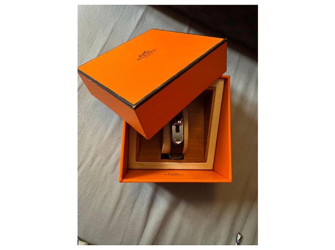 Bracciale Hermès in pelle nera e acciaio Nero - vista 2