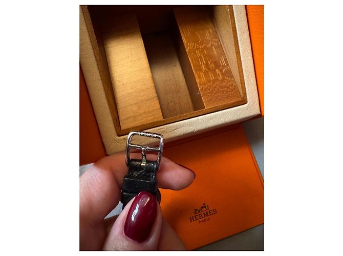 Bracciale Hermès in pelle nera e acciaio Nero - vista 7