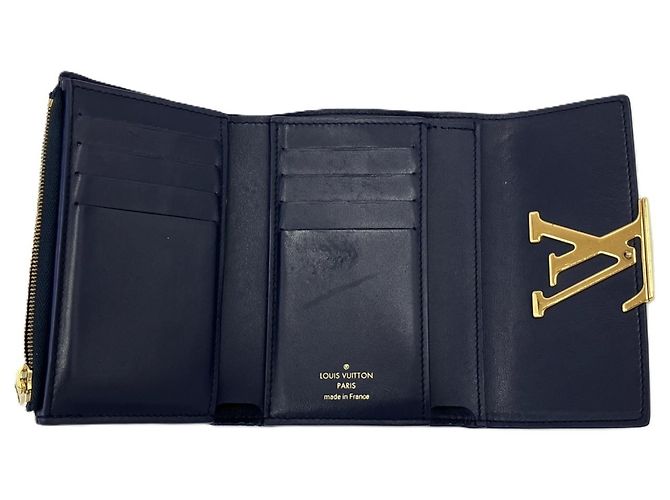 Portafoglio Louis Vuitton Portefeuille Capucines Compact Tri-fold Blu navy - vista 3