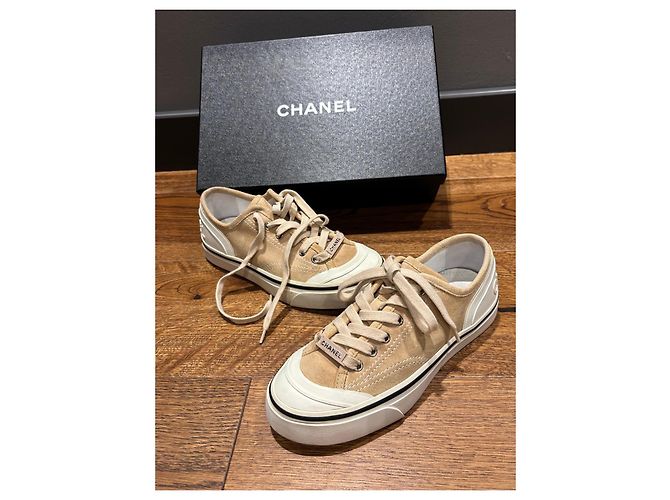Chanel Sneakers in Scamosciato Beige e Tela - vista 6