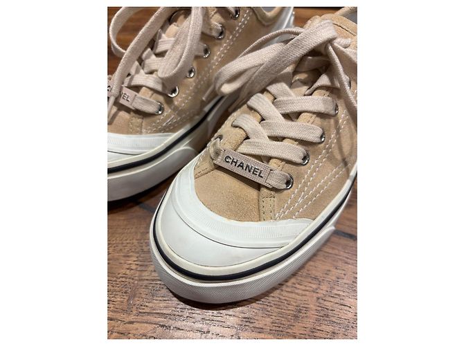 Chanel Sneakers in Scamosciato Beige e Tela - vista 8