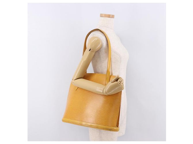 Borsa a Spalla LOUIS VUITTON Epi Lussac Giallo M52289 LV Auth 192053 - vista 23