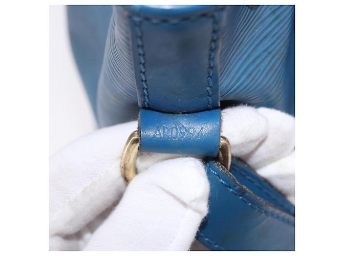 Borsa a Spalla LOUIS VUITTON Epi Petit Noe Blue M44105 LV Auth 191993 - vista 12