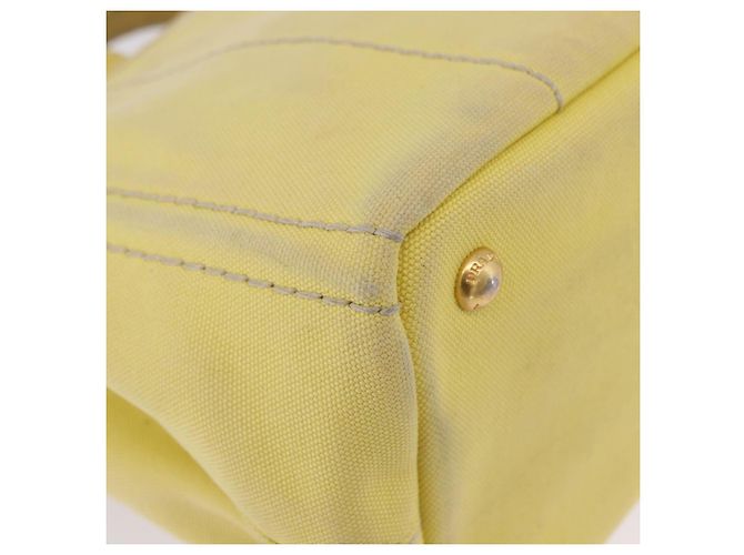 Borsa PRADA Kanapa PM in tela Yellow Gold Auth ka5214 D'oro Giallo - vista 15