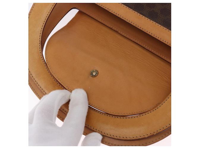 Céline CELINE Borsa a Mano Medallion in Tela Macadam PVC Pelle Marrone Oro Auth 192071A D'oro - vista 10