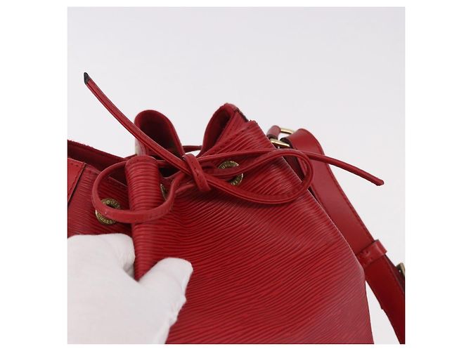 Borsa a Spalla LOUIS VUITTON Epi Petit Noe Rosso M44107 LV Auth 191992 - vista 10