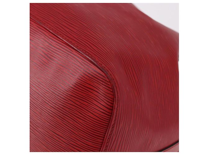 Borsa a Spalla LOUIS VUITTON Epi Petit Noe Rosso M44107 LV Auth 191992 - vista 16