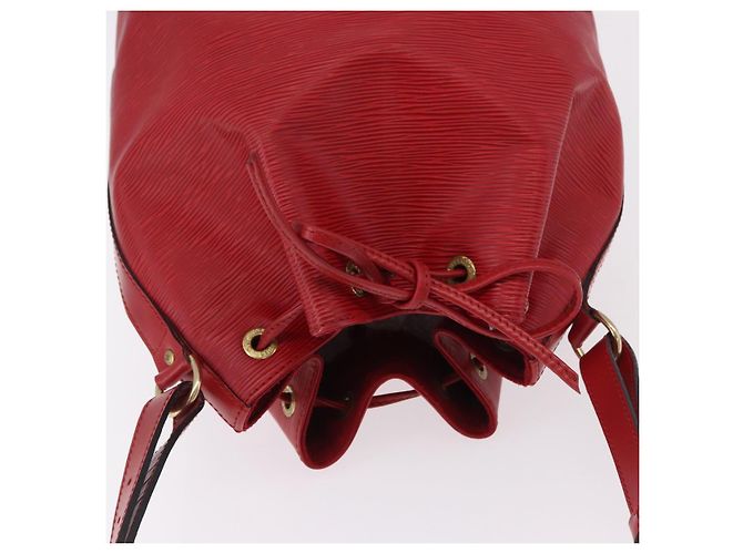 Borsa a Spalla LOUIS VUITTON Epi Petit Noe Rosso M44107 LV Auth 191992 - vista 6