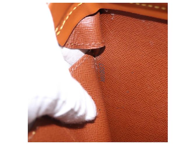 LOUIS VUITTON Epi Serviette Fermoir Bag Zipangu Gold M54358 Auth BA14383 - vista 12