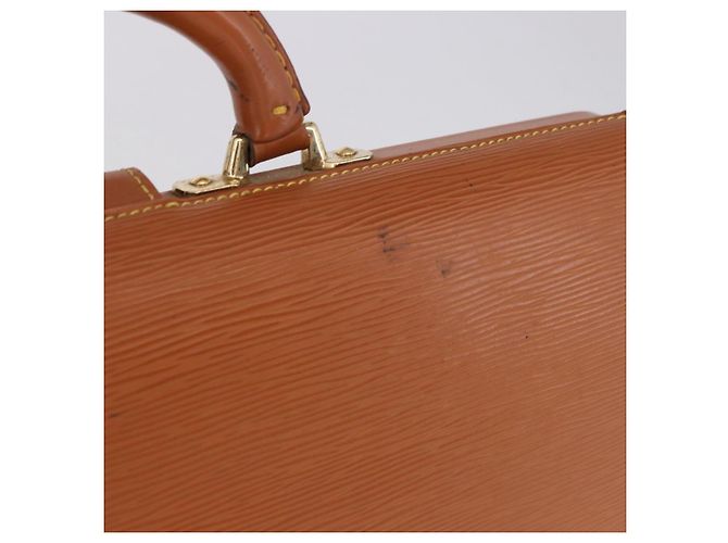 LOUIS VUITTON Epi Serviette Fermoir Bag Zipangu Gold M54358 Auth BA14383 - vista 3