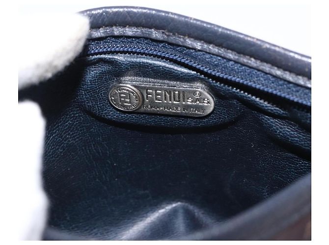 Borsa a tracolla FENDI in PVC e tela nera Auth bs36074 Nero - vista 11
