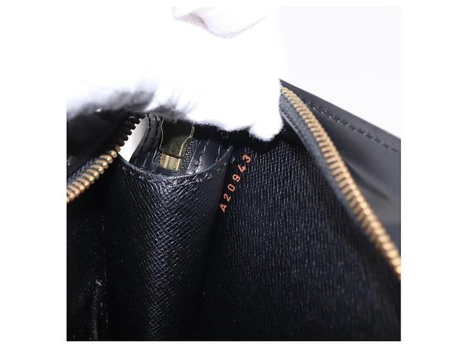 LOUIS VUITTON Epi Pochette Homme Clutch Bag Preto M52522 LV Auth mr2787 - vista 12