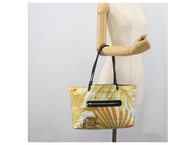 Borsa Tote Salvatore Ferragamo in nylon giallo argento Auth 192729A - vista 20