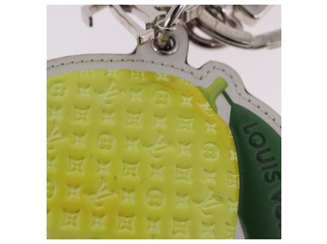 LOUIS VUITTON Monogram Porte Cles LV Lemon Charm Yellow MP3270 LV Auth 192023M Jaune Monogramme - vue 4
