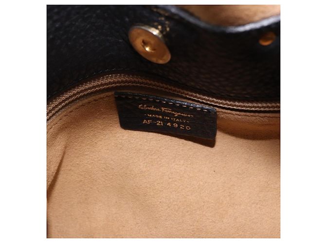 Borsa a mano Salvatore Ferragamo in pelle nera e oro Auth bs36167 Nero D'oro - vista 12