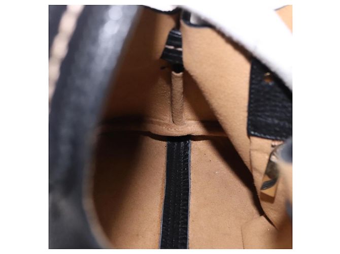Borsa a mano Salvatore Ferragamo in pelle nera e oro Auth bs36167 Nero D'oro - vista 19