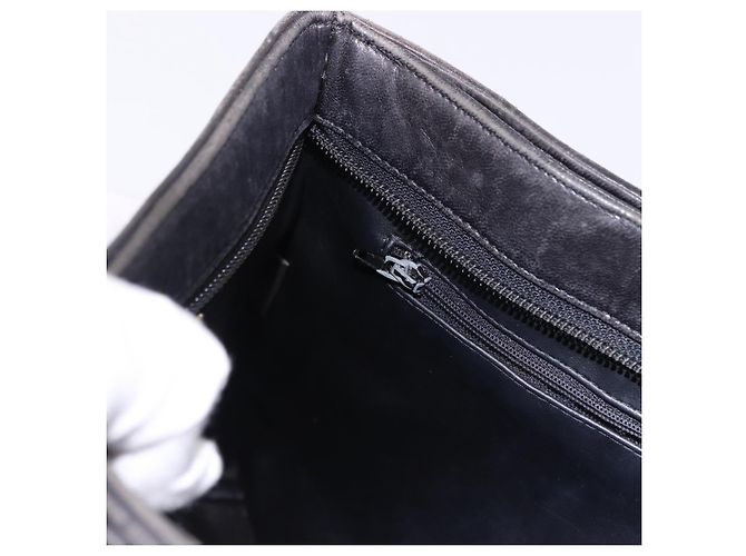 Borsa a Spalla con Catena BALLY in Pelle Nera e Tonalità Oro Auth 191794 Nero - vista 19