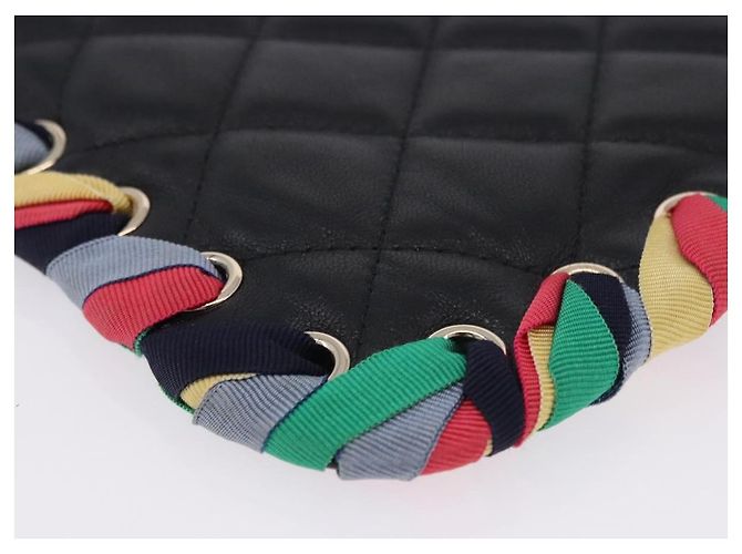 Clutch CHANEL Matelasse in pelle di agnello nera con CC dorato Auth 192073SAM Nero D'oro - vista 14