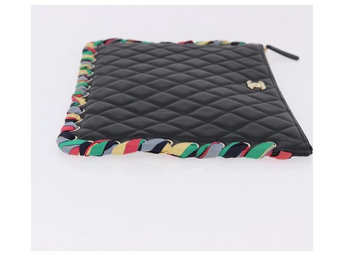 Clutch CHANEL Matelasse in pelle di agnello nera con CC dorato Auth 192073SAM Nero D'oro - vista 3